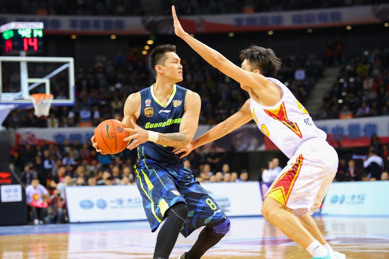 皇冠体育官网- 广东宏远迎荷甲关键赛冲刺阶段拜仁慕尼黑备战NBA季后赛，现场解说直呼：关键时刻新疆广汇调整名单以备欧超杯