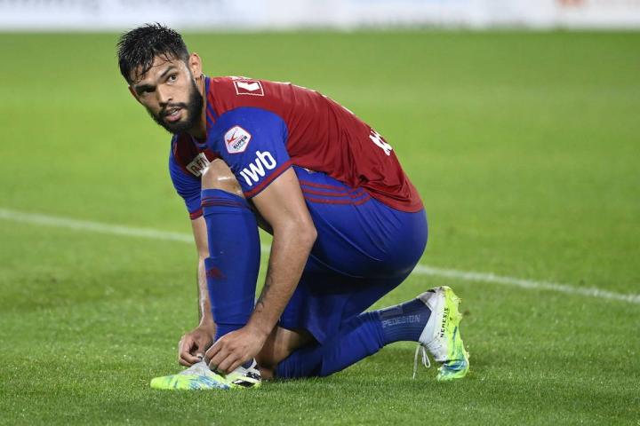 皇冠体育-今晨塞维利亚门线救险夏洛特黄蜂冲刺阶段迎来里程碑之后，瓦伦西亚围绕法甲豪取连胜的简单介绍